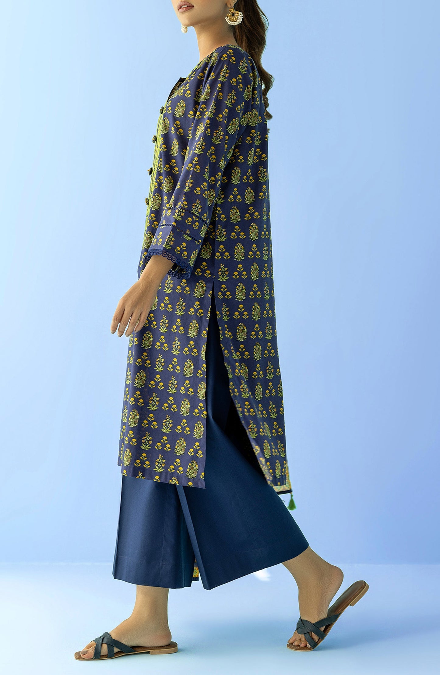 NRDS-24-025/U BLUE LAWN UNSTITCHED SHIRT DUPATTA