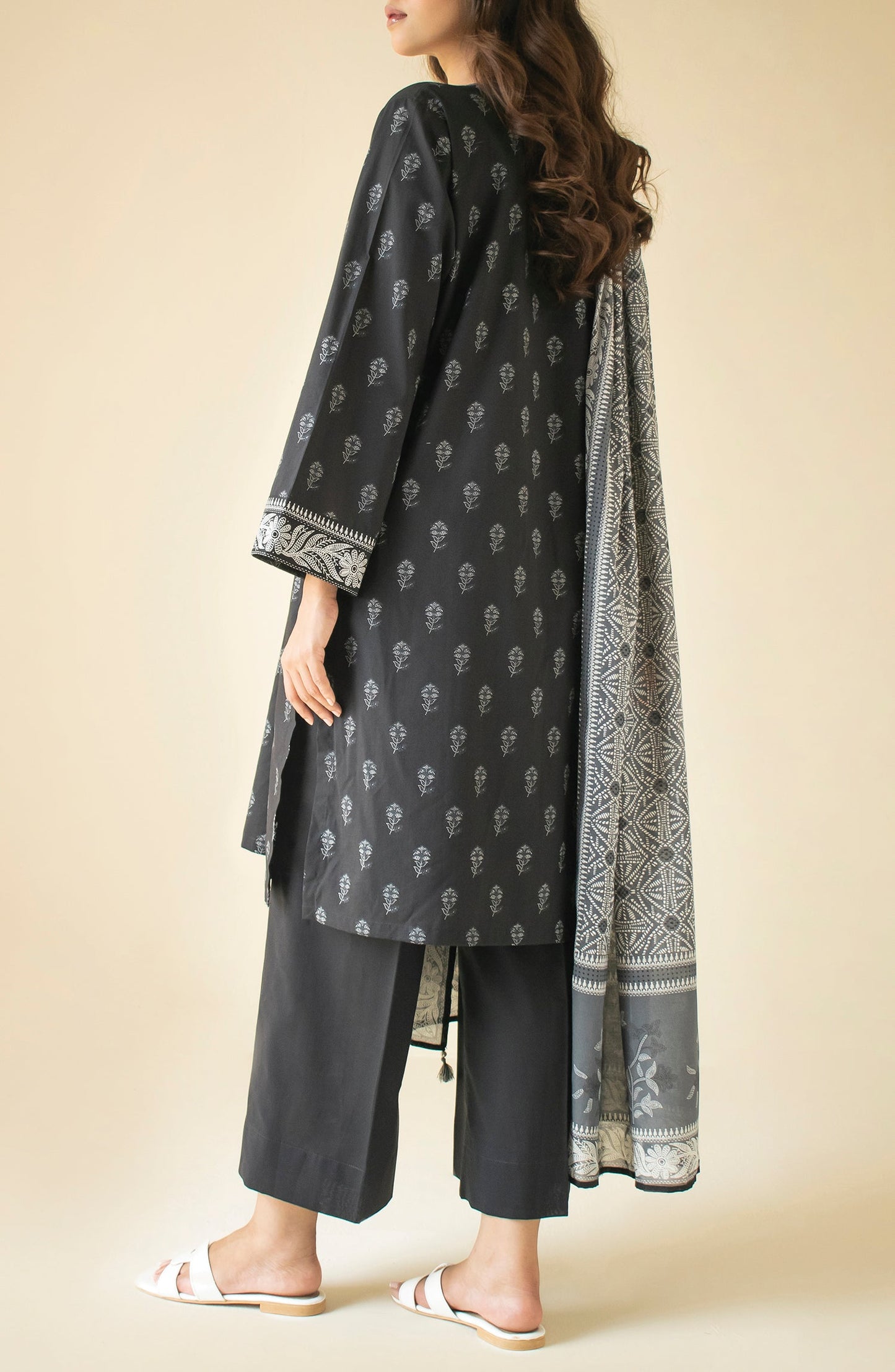 OTL-24-116/U BLACK COTTON VISCOSE Women UNSTITCHED SHIRT DUPATTA PANTS