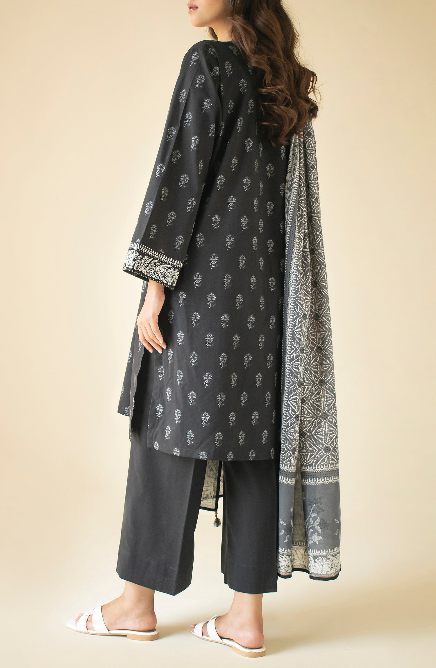 OTL-24-116/U BLACK COTTON VISCOSE Women UNSTITCHED SHIRT DUPATTA PANTS