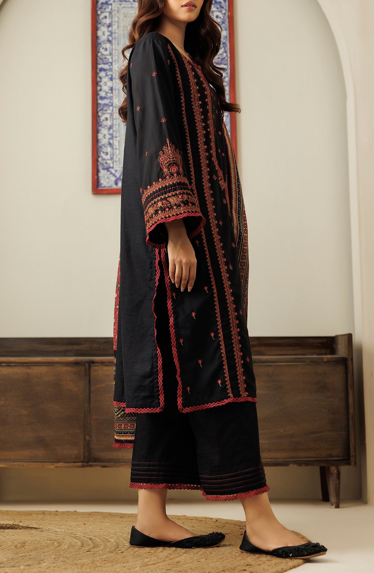 OTL-24-244/U BLACK KHADDAR Women UNSTITCHED SHIRT DUPATTA PANTS